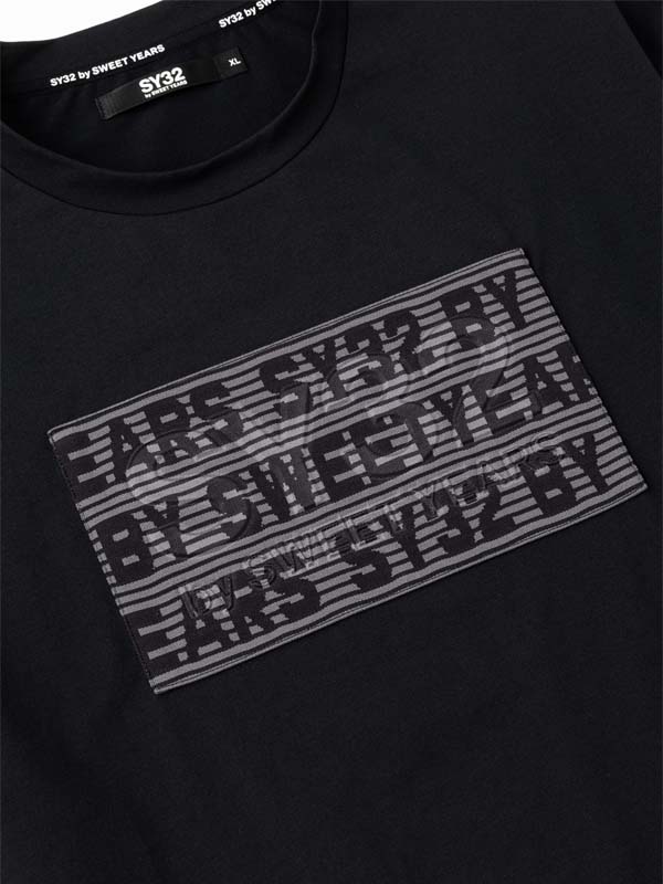 JACQUARD EMBOSS LOGO TEE