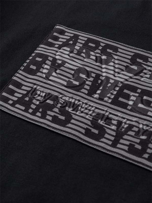 JACQUARD EMBOSS LOGO TEE