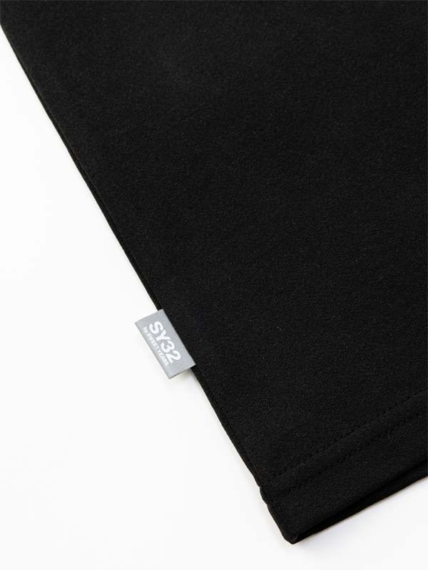 VERTICAL LOGO L/S TEE