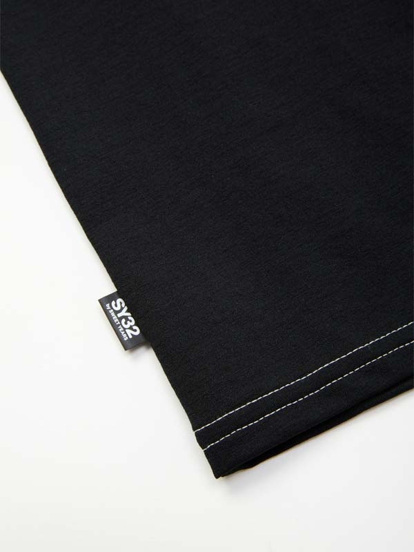 SY32xb:b COLLABORATION BASIC S/S TEE