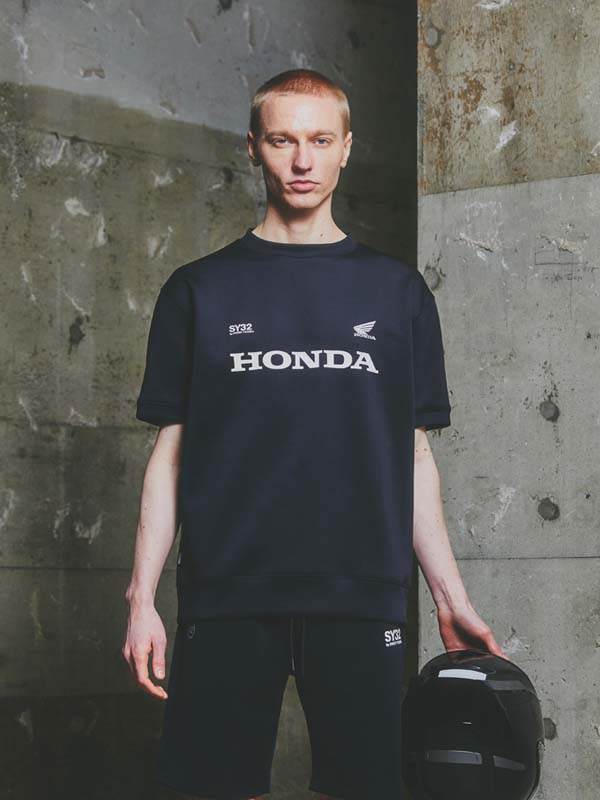 DOUBLEKNIT MULTI LOGO TEE