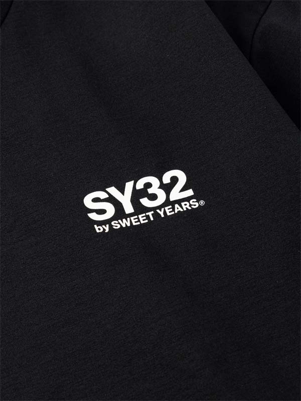 ARM GRAPHIC L/S TEE