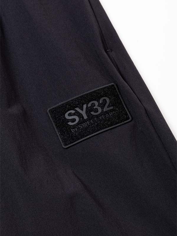 TECHNICAL STRETCH NYLON PANTS