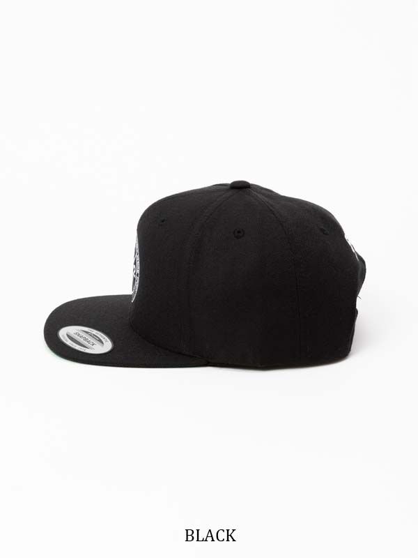CIRCLE LOGO SNAPBACK CAP