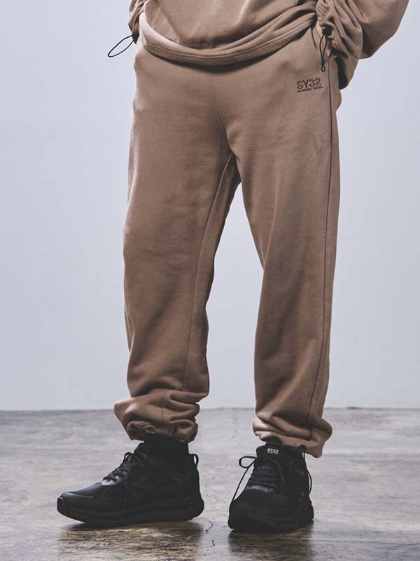 EMBROIDERY LOGO WIDE SILHOUETTE RELAXING PANTS