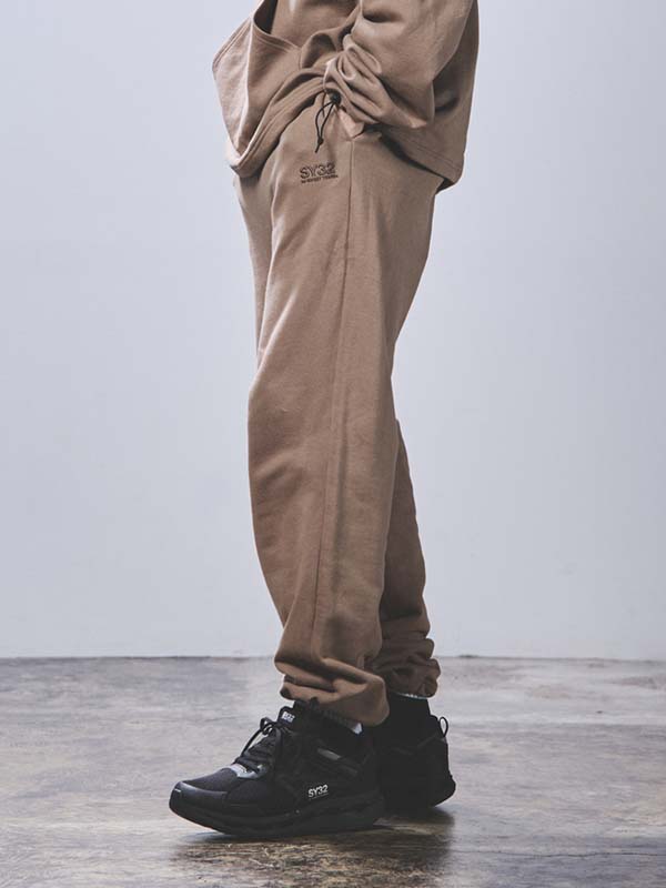 EMBROIDERY LOGO WIDE SILHOUETTE RELAXING PANTS