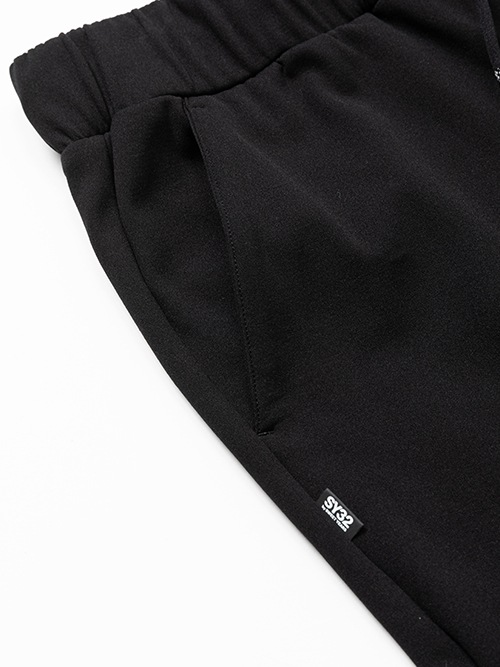 STRADDLE PRINT SHORT PANTS