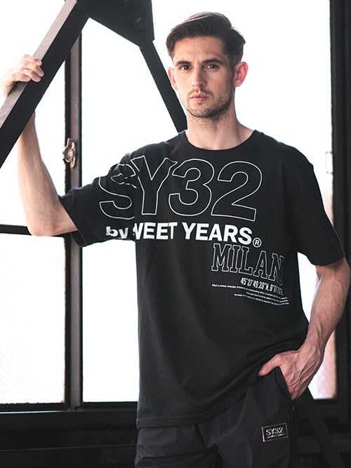 STICK OUT LOGO TEE