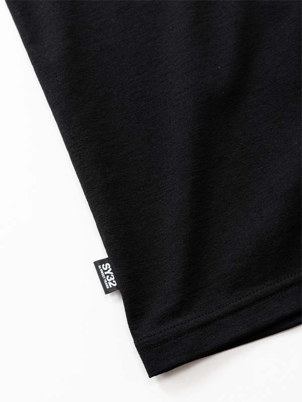 BASIC GRAPHIC LOGO TEE