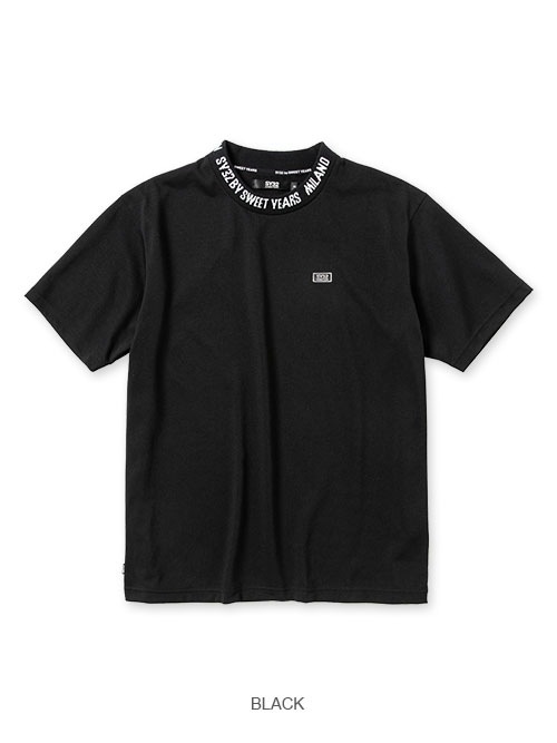 NECK DESIGN MINI METALLIC TAG TEE | ALL ITEMS | 【公式】SY32