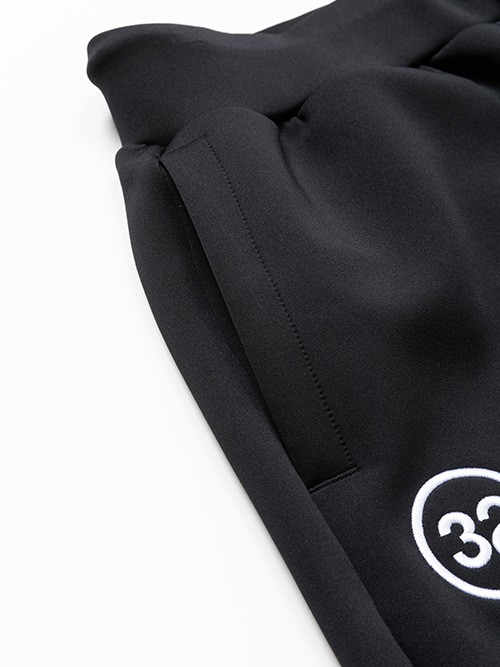 DOUBLE KNIT EMBROIDERY LOGO SHORT PANTS