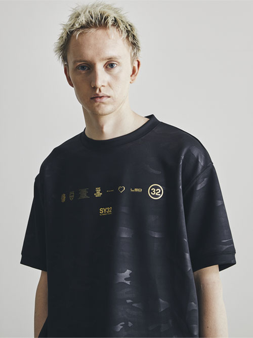 DOUBLE KNIT MULTI GRAPHIC TEE