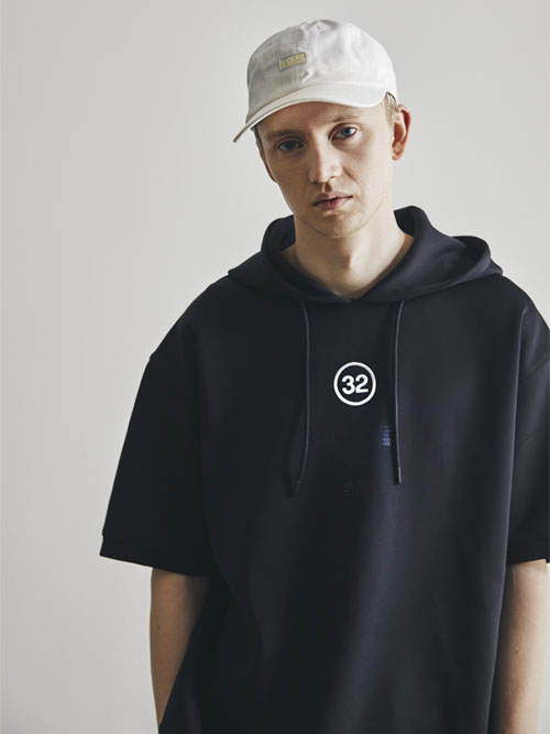 DOUBLE KNIT EMBROIDERY LOGO HOODIE TEE