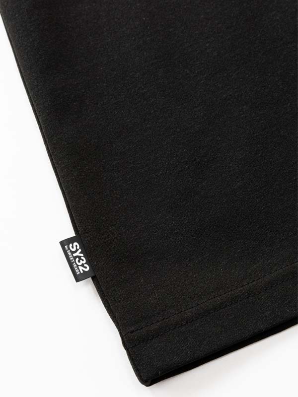 VERTICAL LOGO TEE