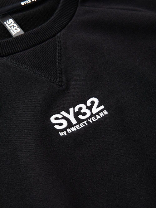 SY32 ブラック トレーナー 星プリント SY32 スウェット トレーナー