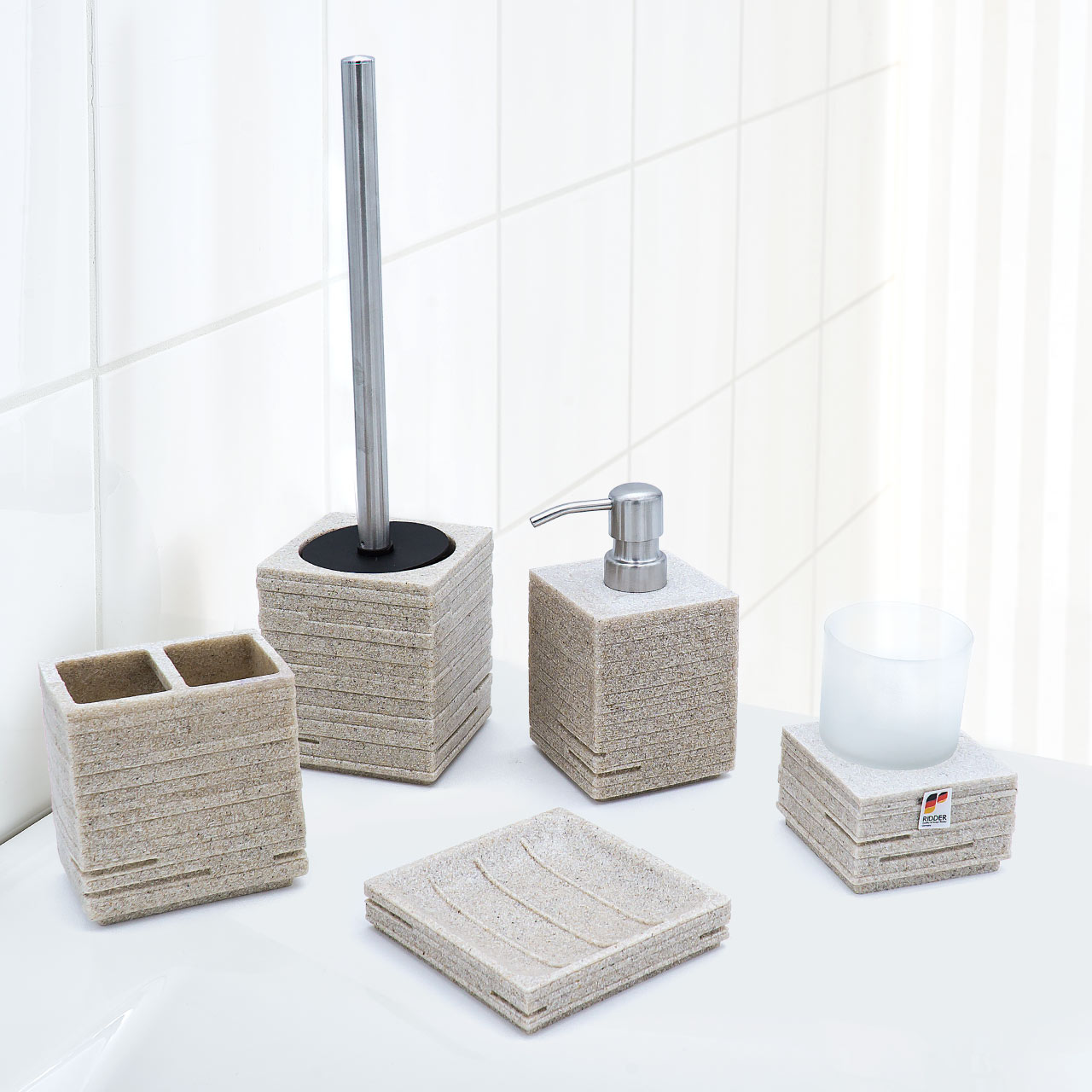 リダー ソープディスペンサー ブリック エクリュ