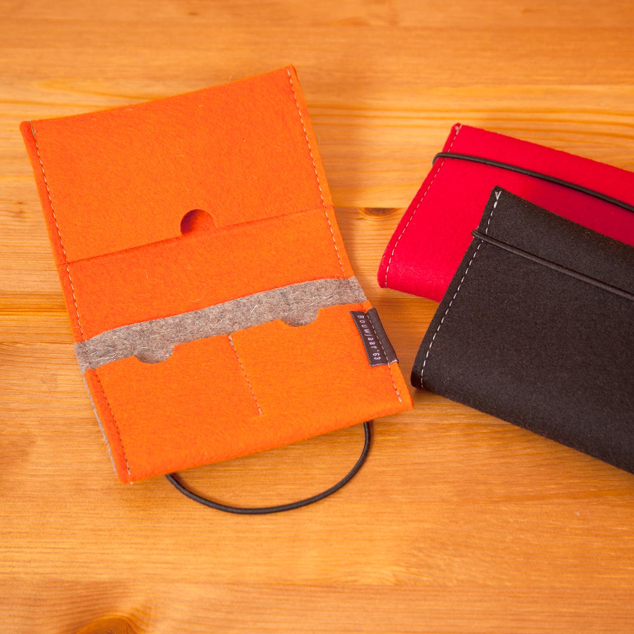 ブーヤー63 トラベルドキュメントウォレット オレンジ