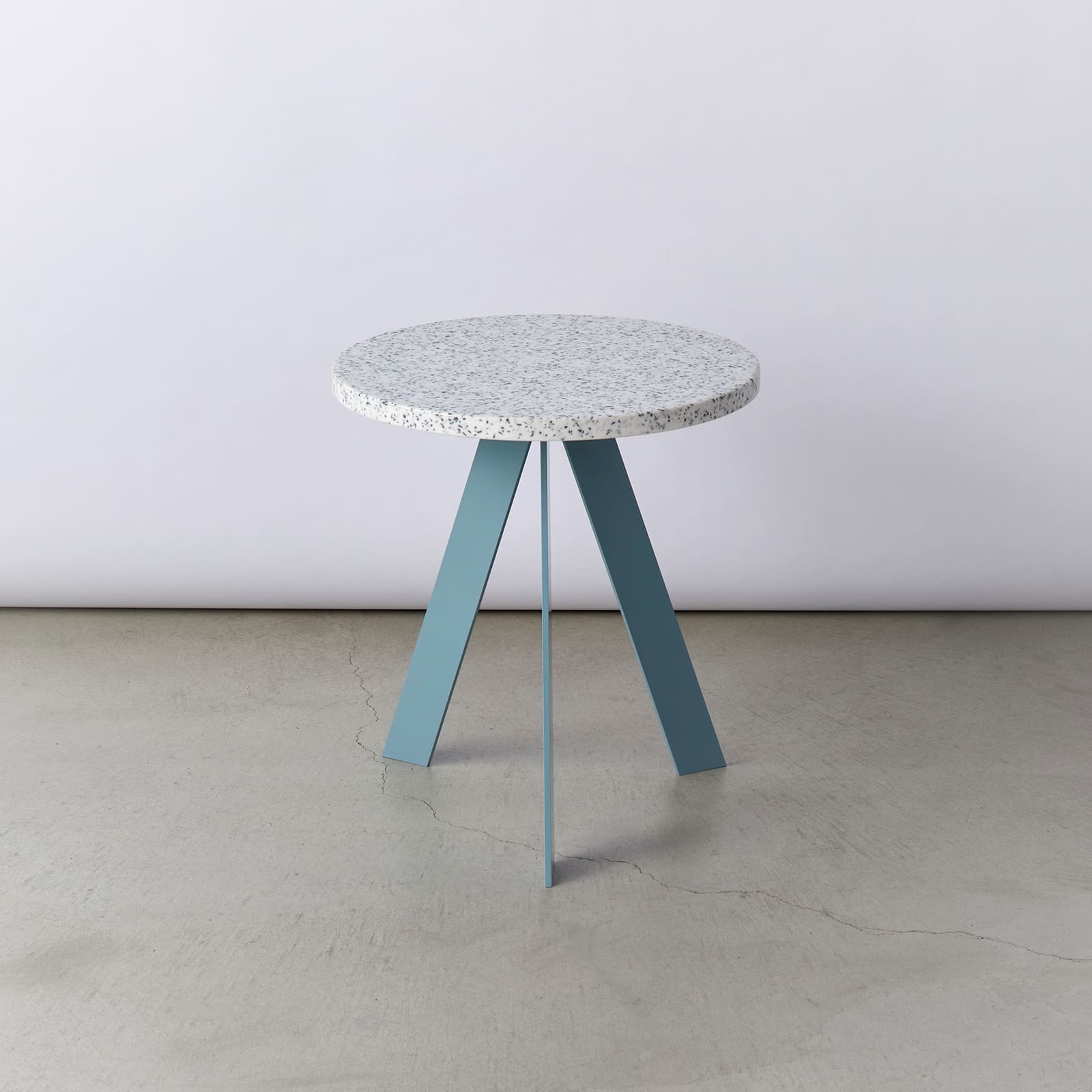Round Side Table ラウンドサイドテーブル | Table collection