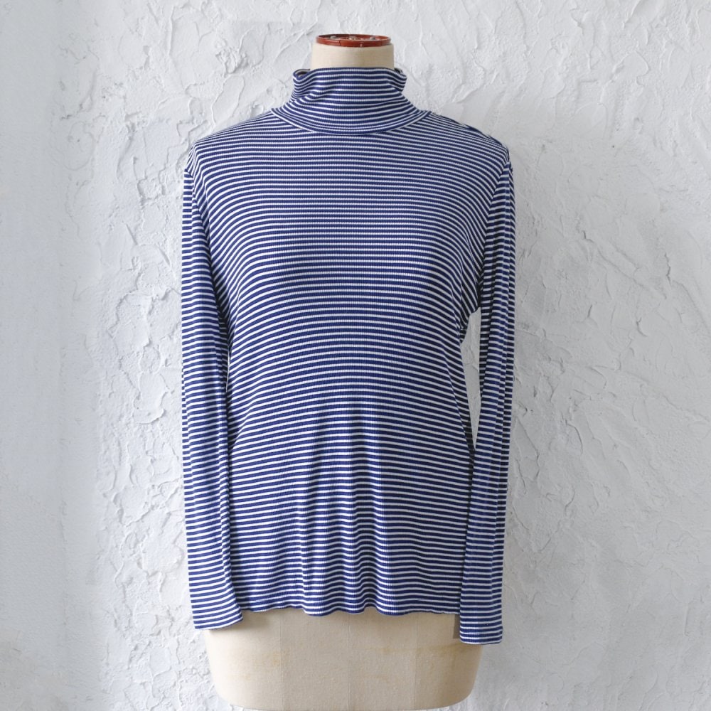 Vintage Clothes / 2000's Turtleneck