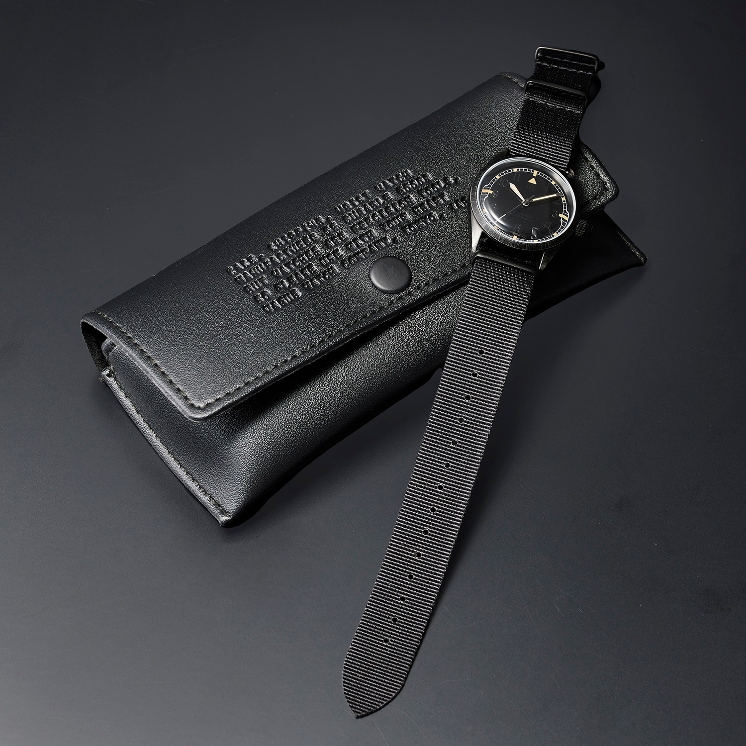 土日限定　左ききのエレン 時計 AK5 VAGUE WATCH CO. AK5 / AK5 EREN WATCH With VAGUE WATCH CO. | AK5 | BIN