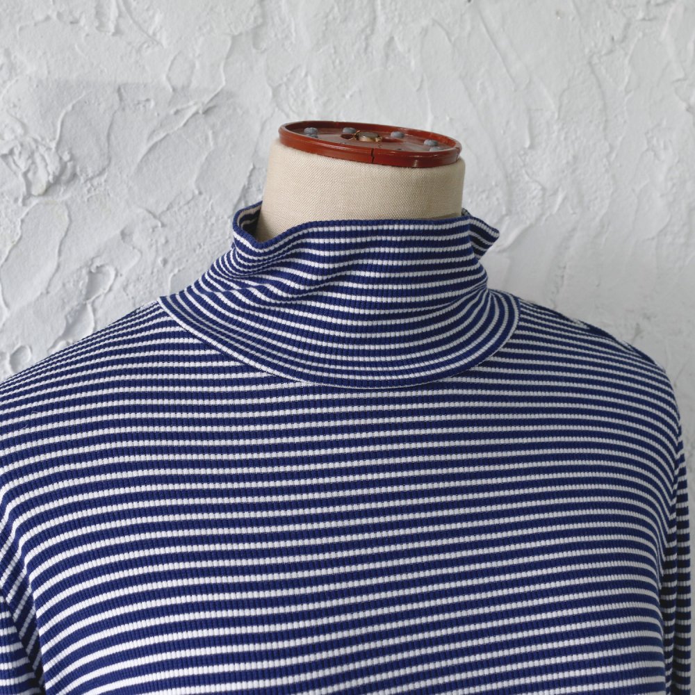 Vintage Clothes / 2000's Turtleneck