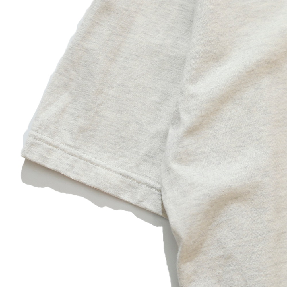 SOUNDS AWESOME / YO LA T T-shirt