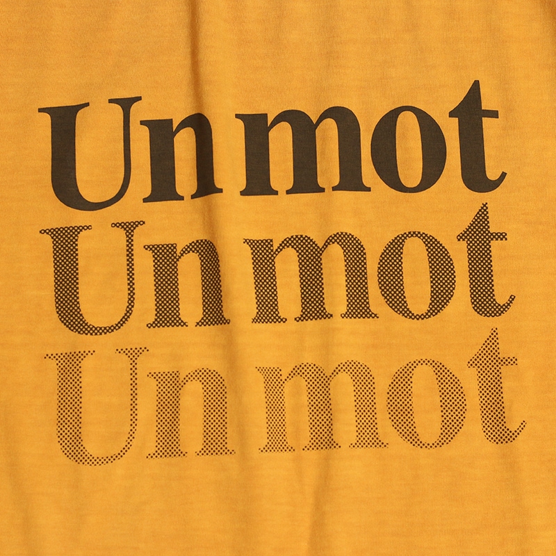 Graphic Tee / Pigment Logo Print T-shirt