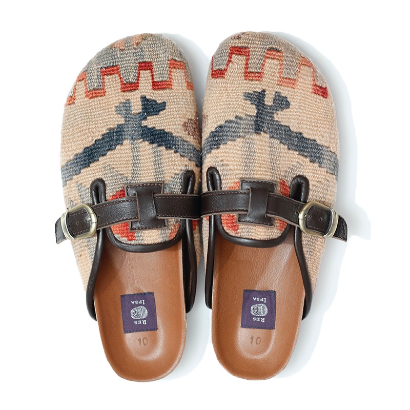 Res Ipsa / Kilim Clogs