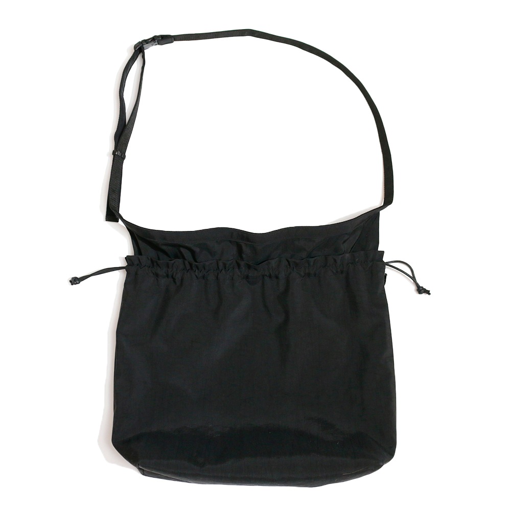 TAS BIG RED CROSS APRON BAG