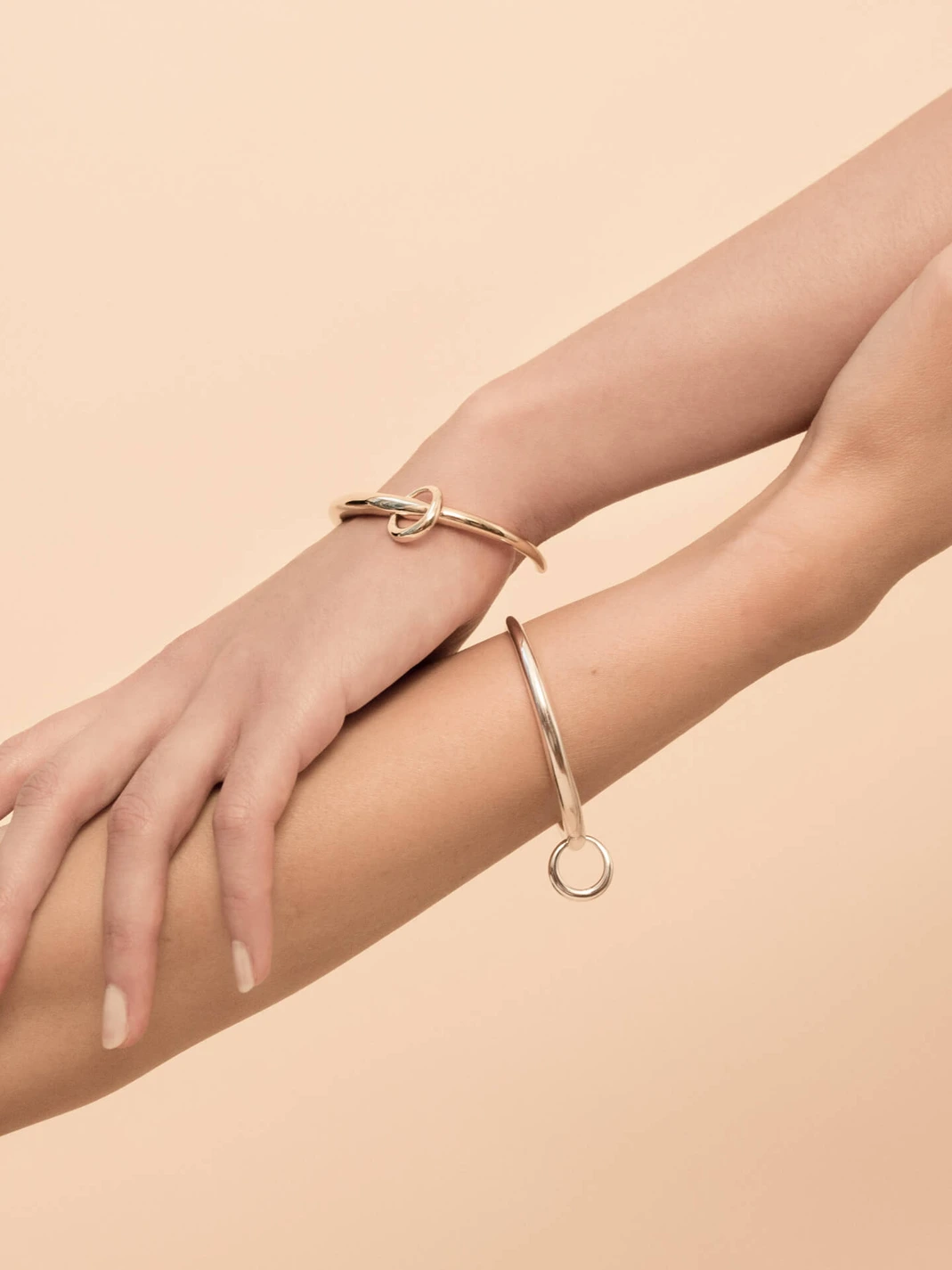 SASAI / Bond Cuff bangle