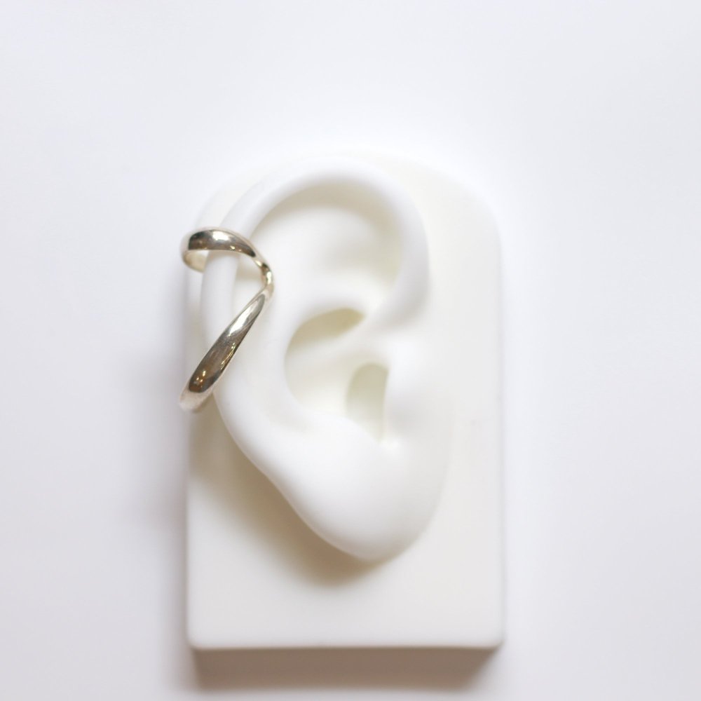 SASAI / Echo Hoop Ear cuff