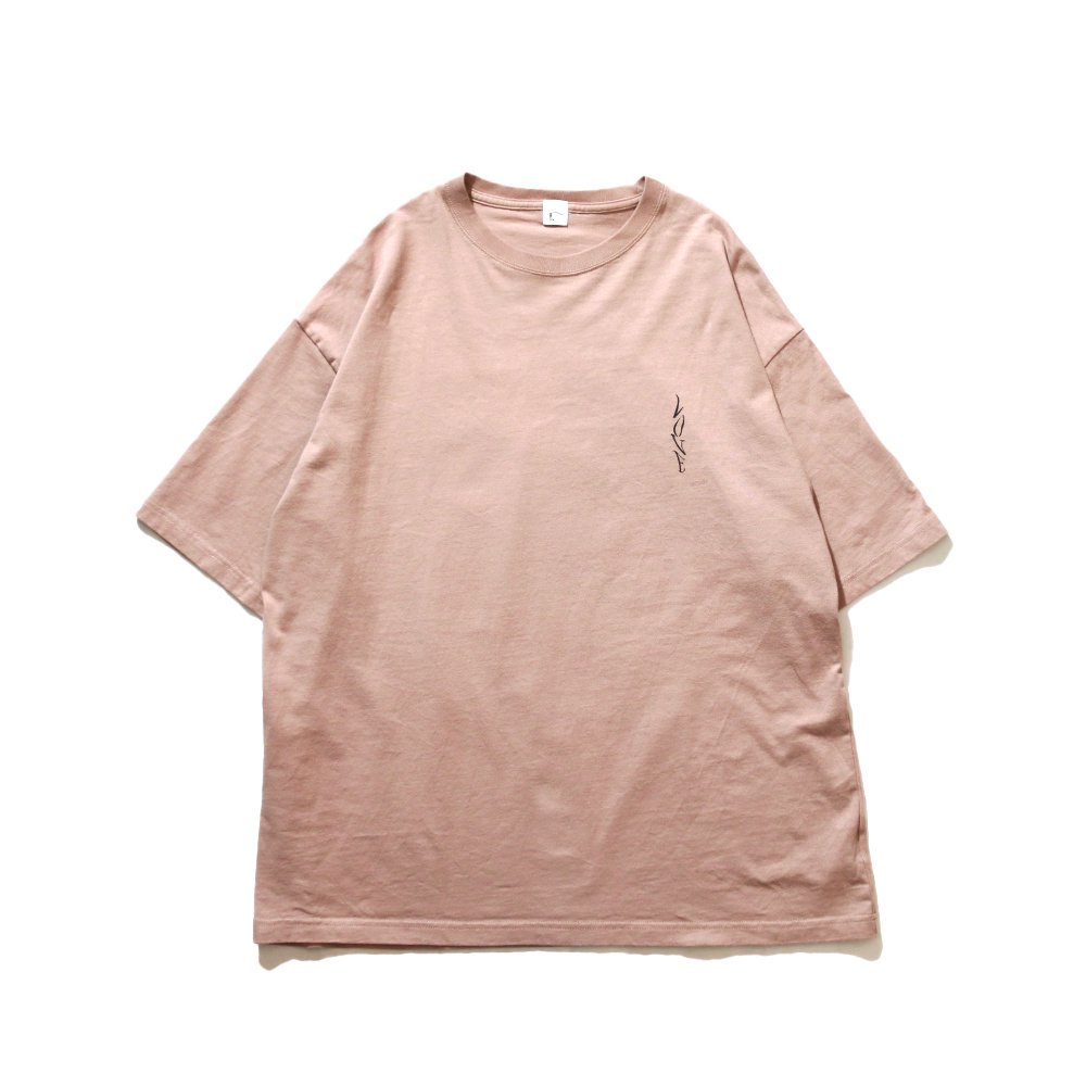 BIN×one nova×Erika&Aitam / Collage Tee
