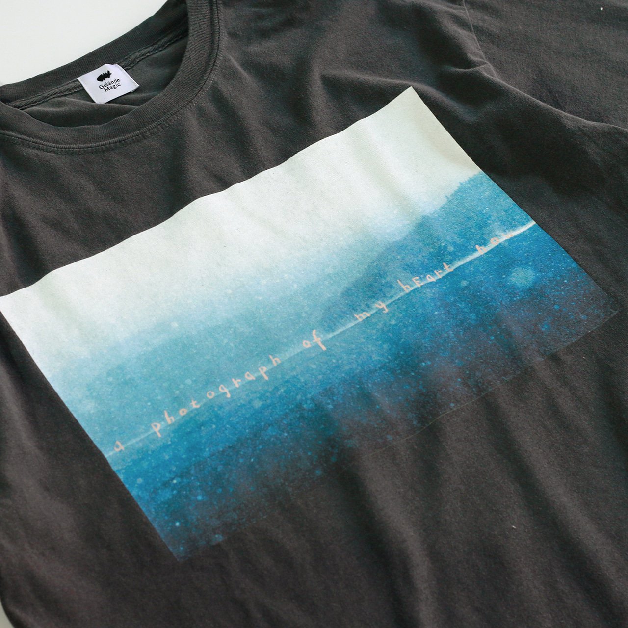 Gelande Magic / Pigment Photo T-shirt -a photograph of my heart now-