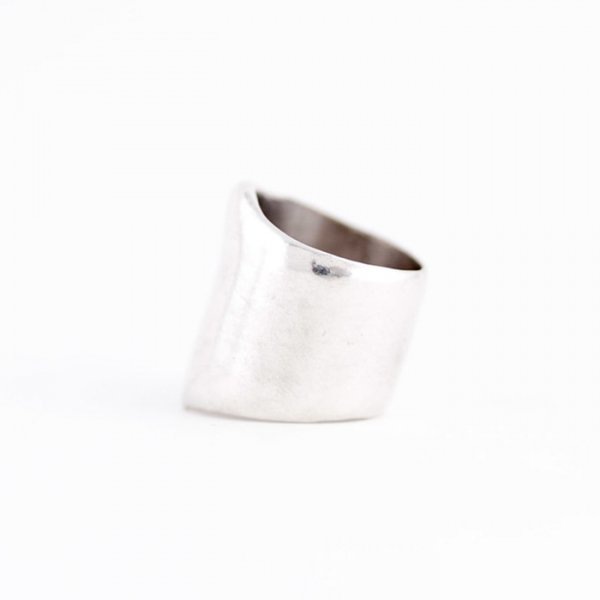 SASAI / Armer ring in Silver