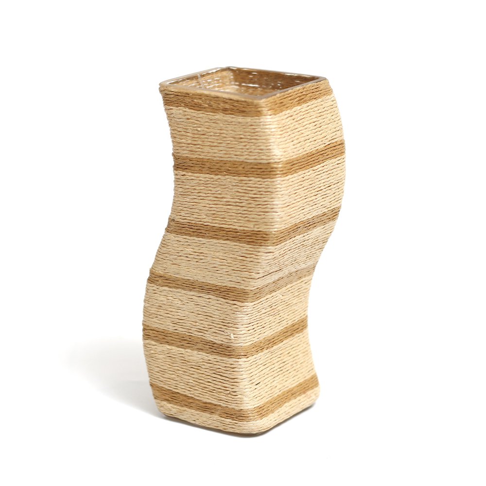 BIN ART /  Straw Flower Vase