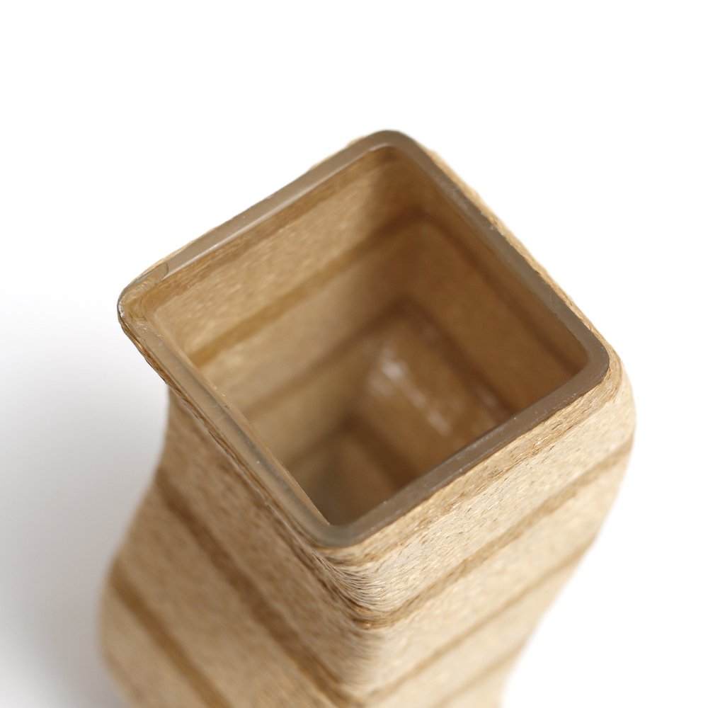 BIN ART /  Straw Flower Vase