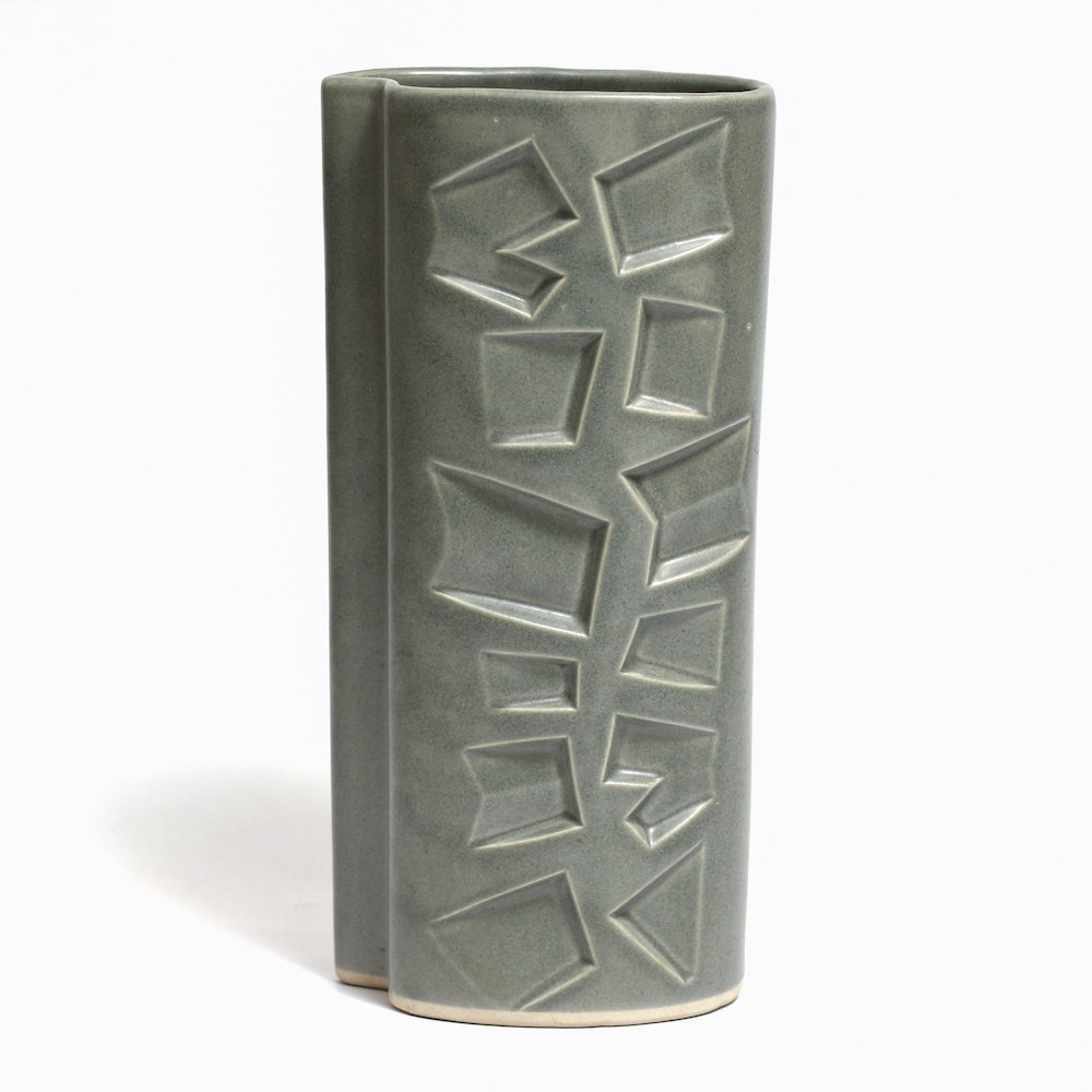 BIN ART /  Ceramic Flower Vase 