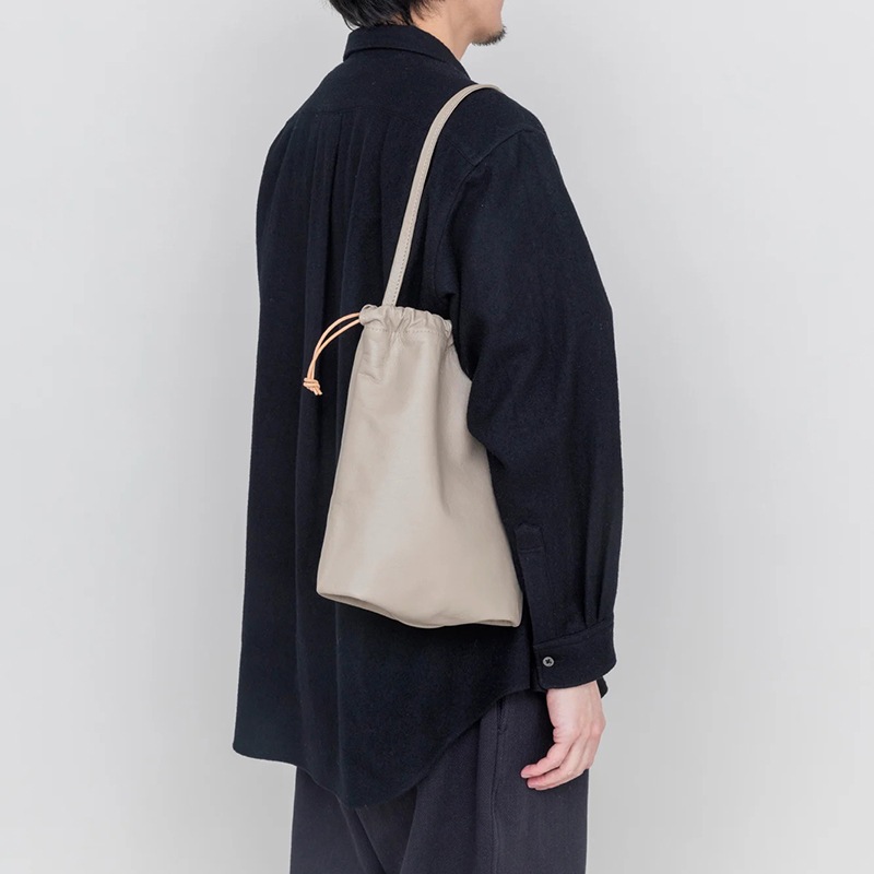 ERA. / EO MERROW FLAT KINCHAKU
