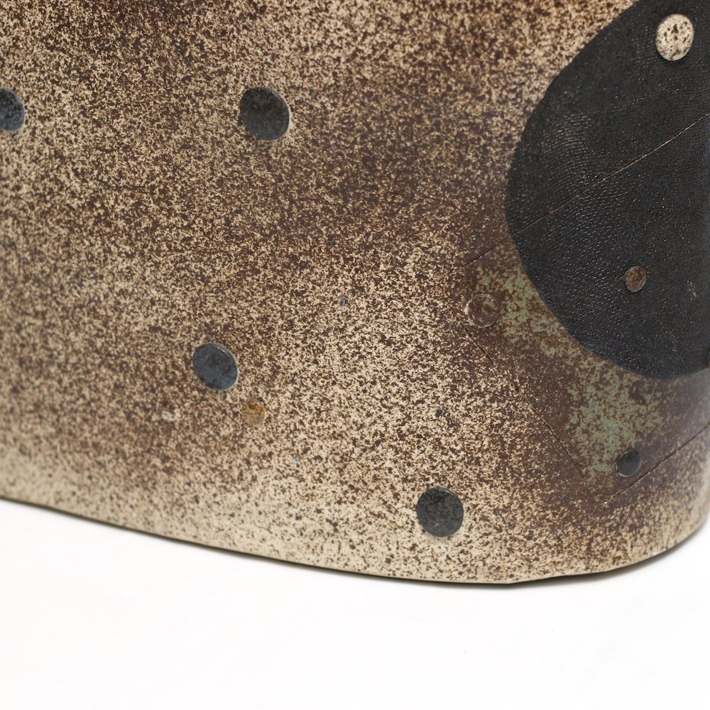 BIN ART /  Abstract Art Vase