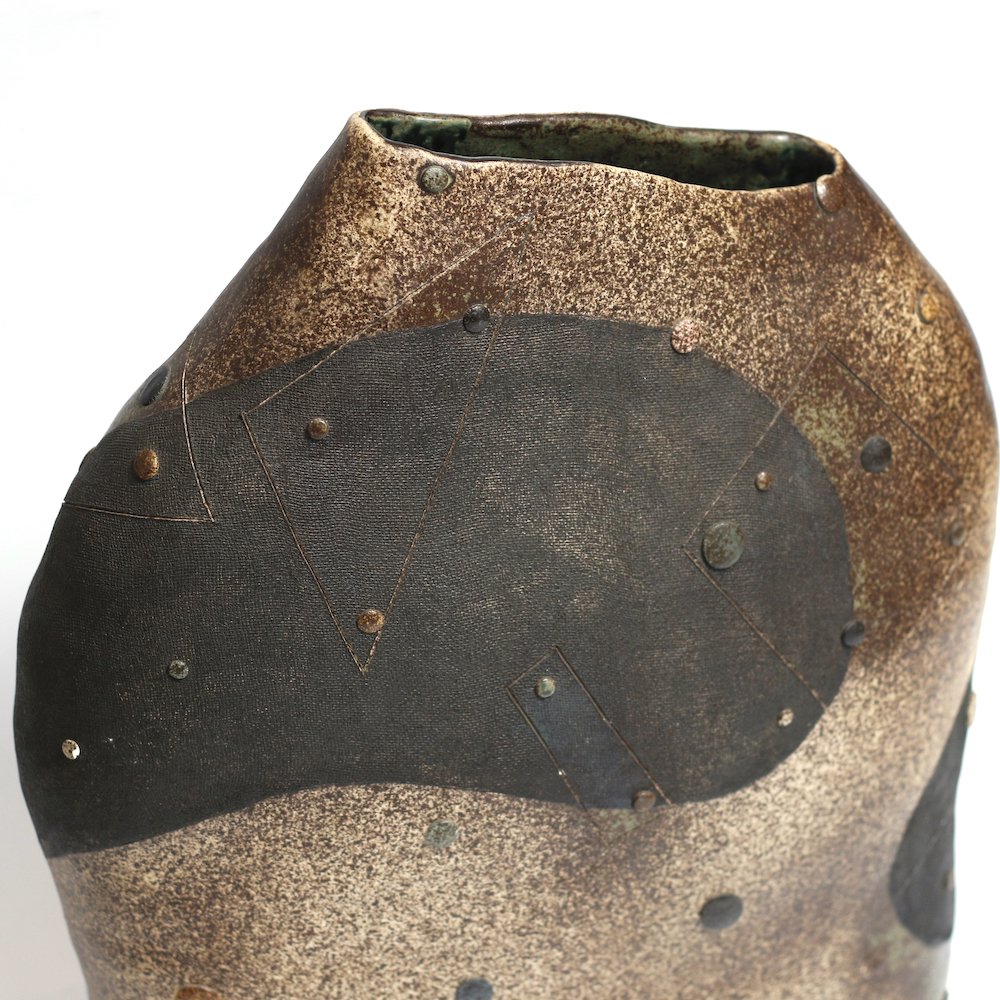 BIN ART /  Abstract Art Vase