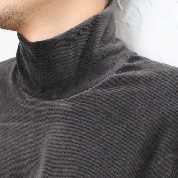 EFILEVOL   / Corduroy High-neck P/O 