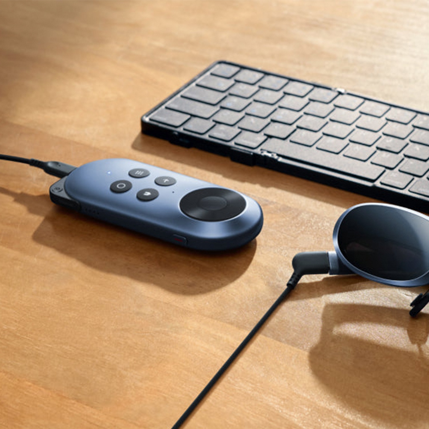 Rokid AR Joy Pack スマートグラス 拡張現実 ウェアラブル ヘッドセット ビデオ ディスプレイ用、近視に優しいポータブル 1080P スクリーン Android/iOS/PC/タブレット/ゲーム コンソールで視聴