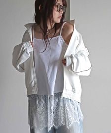 �졼�����إ����