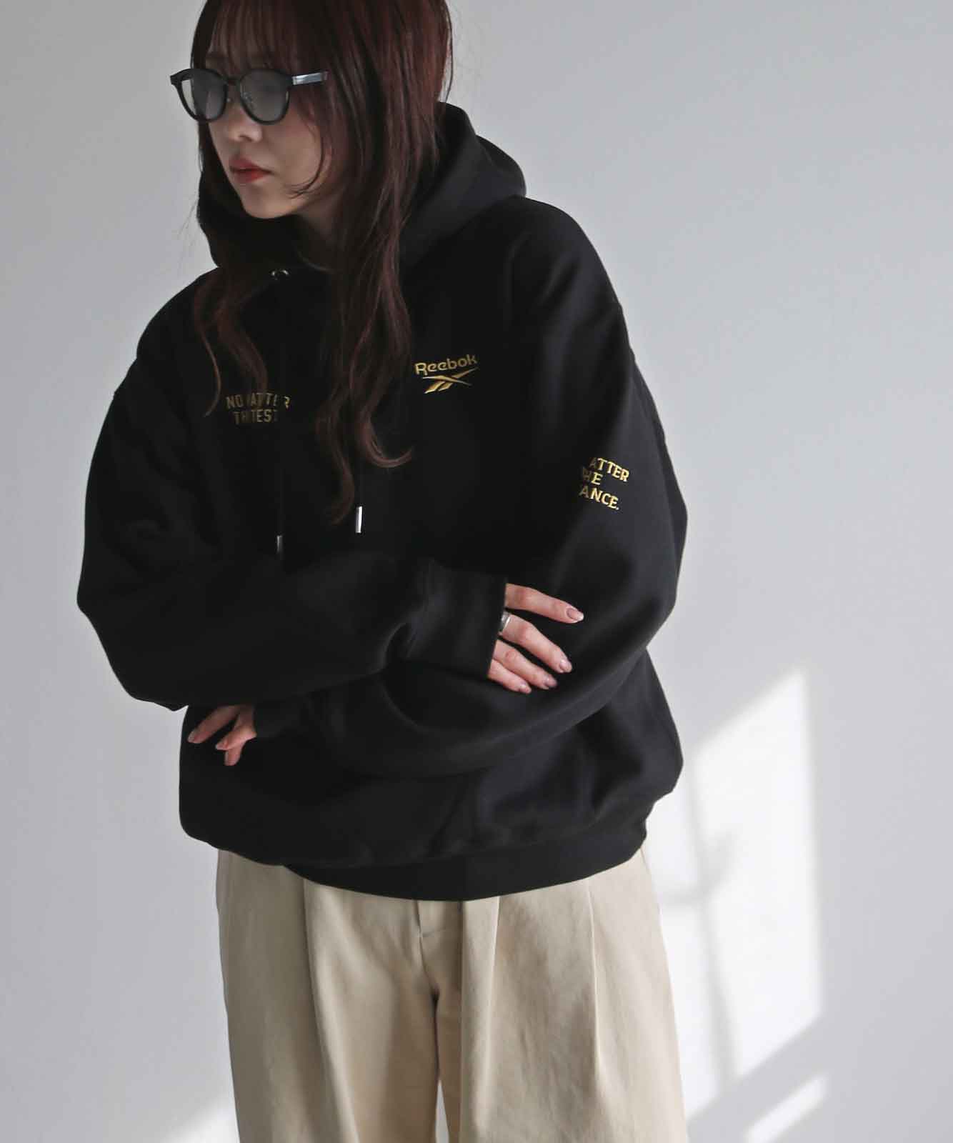 Reebok/リーボック】 別注 3ポイント刺繍プルオーバーパーカー