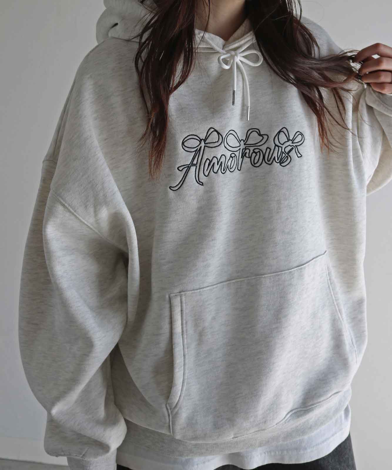 50%OFF】COURO リボンアート/ハートアート文字刺繍プルオーバー