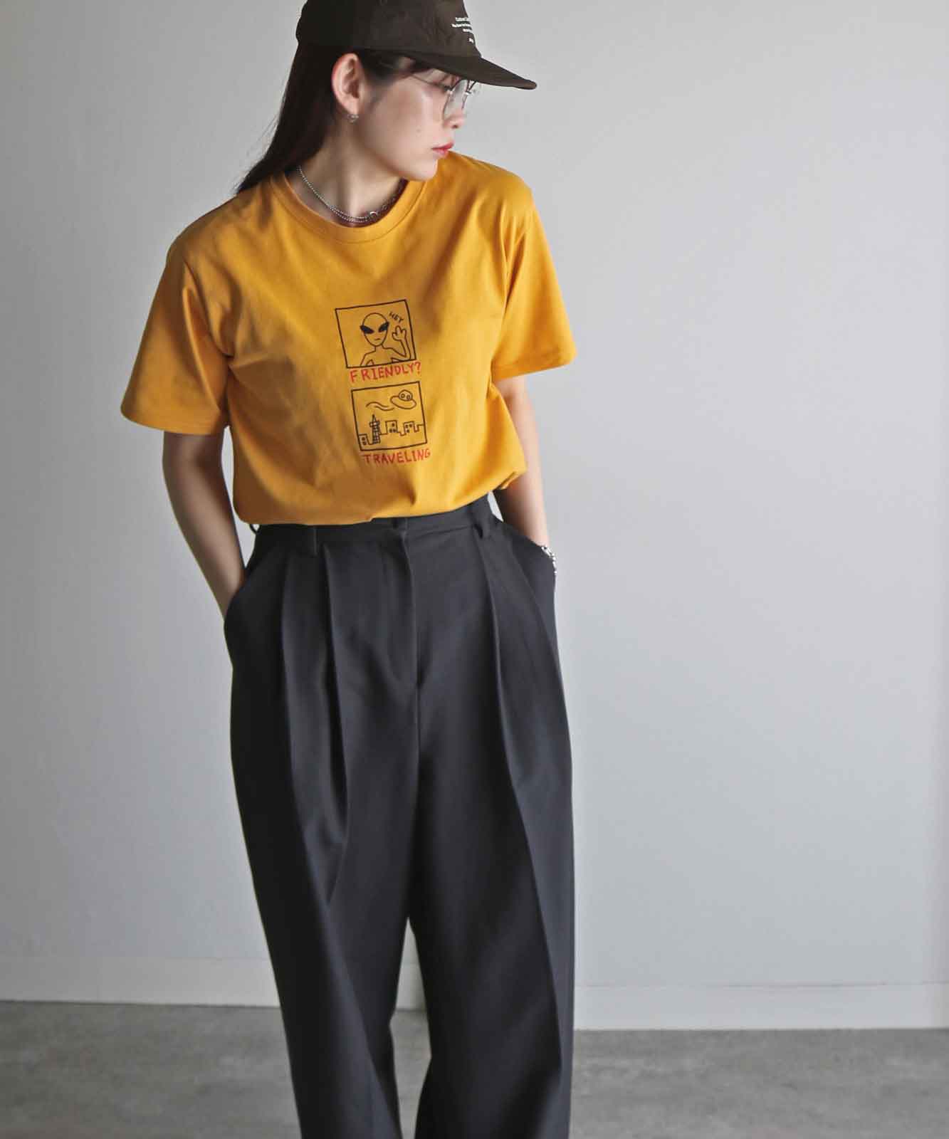トップス K デザイングラフィックモチーフTシャツ C柄 | TOPS | Studio