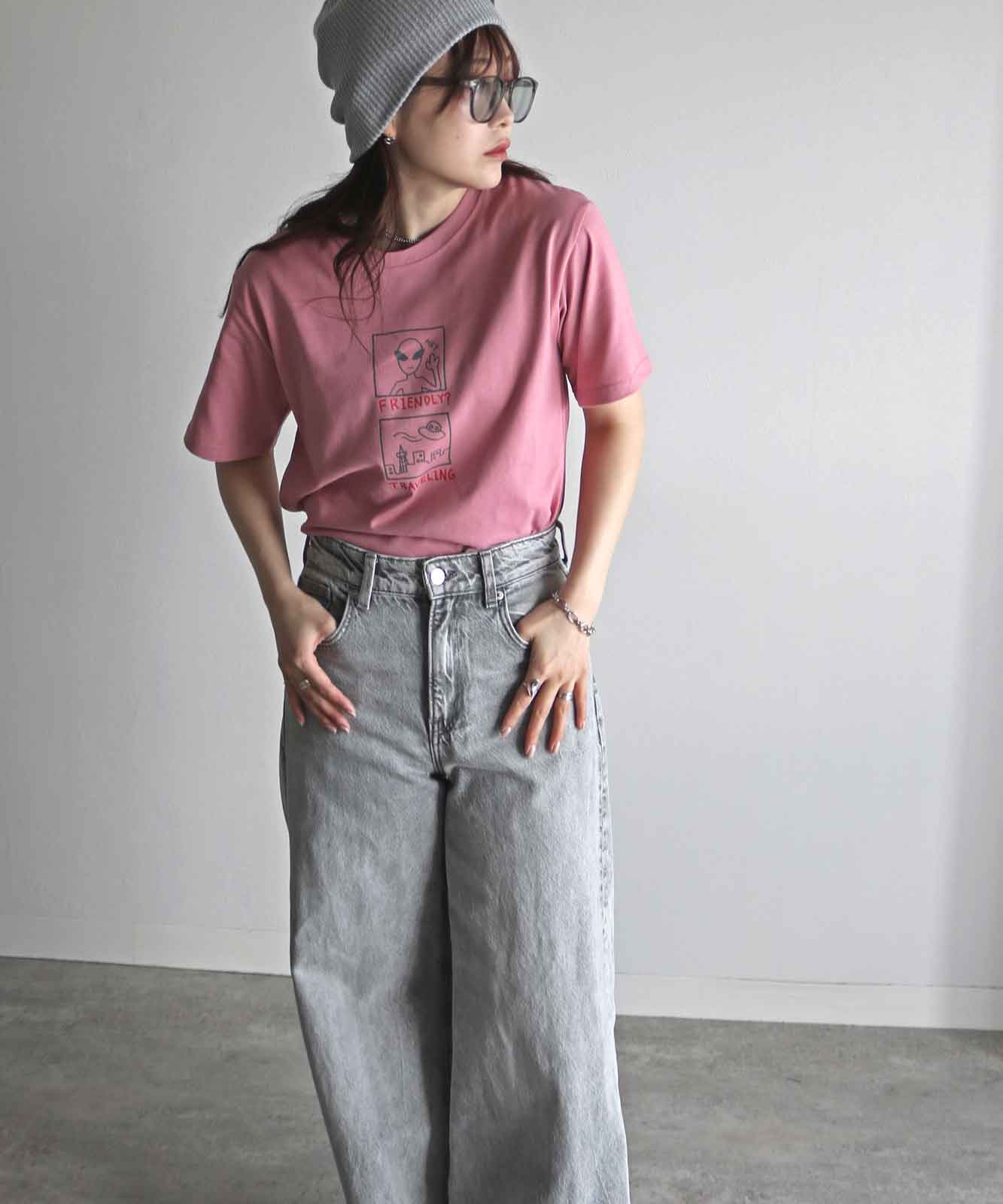 デザイングラフィックモチーフTシャツ C柄 | TOPS | Studio