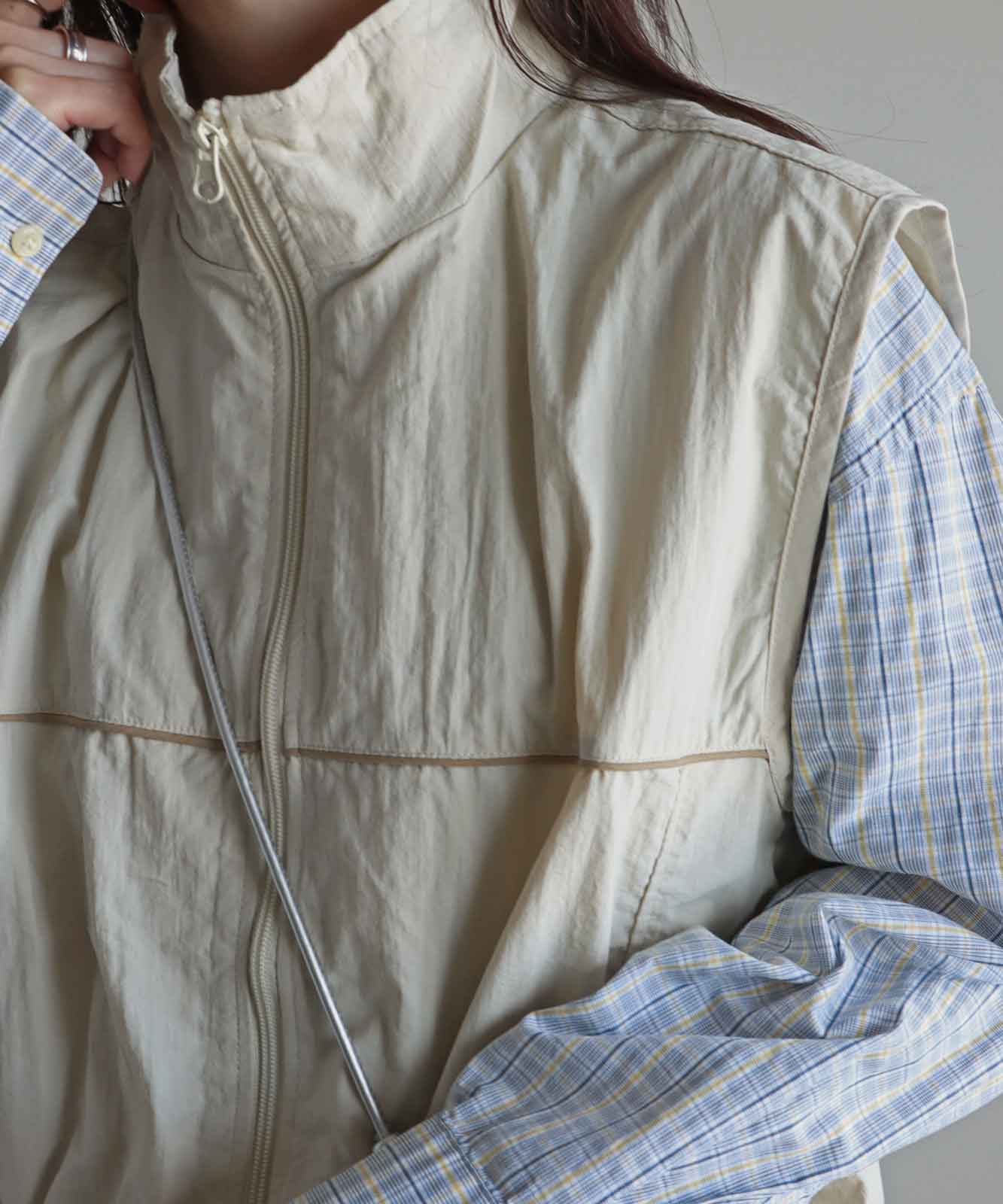 30%OFF】COURO パイピングナイロンジップベスト | TOPS | Studio