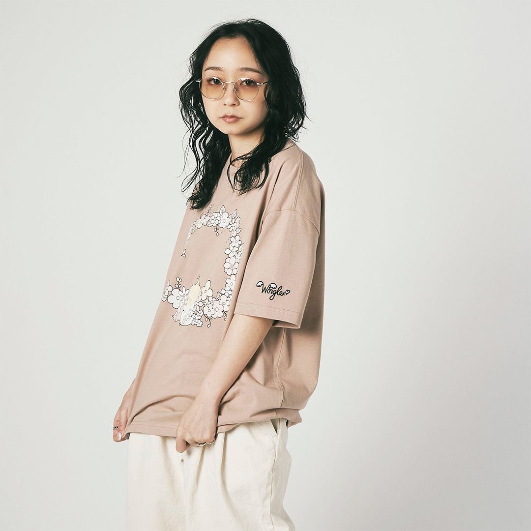 WINGLE × Naoko Satou FLOWER CIRCLE WREATH BIG TEE【SMOKEY PINK】