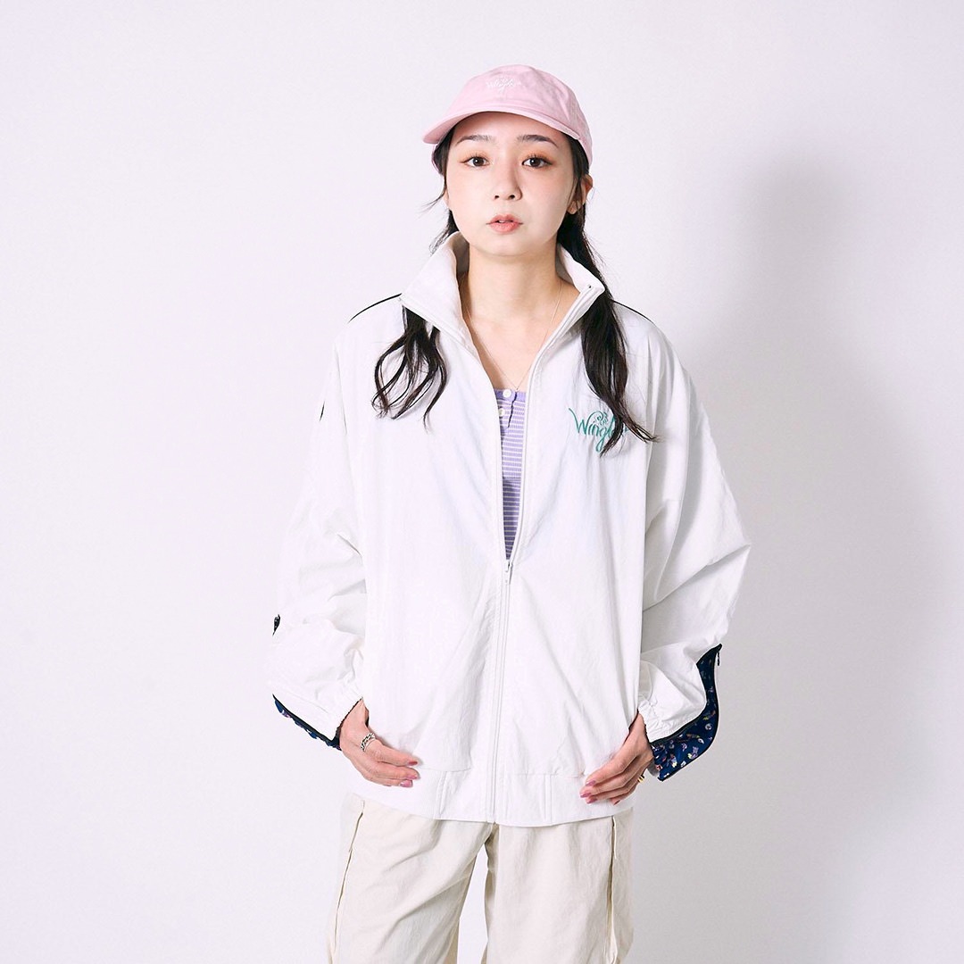 WINGLE TWINKLE ILLUST NYLON ZIP-UP JACKET【WHITE】